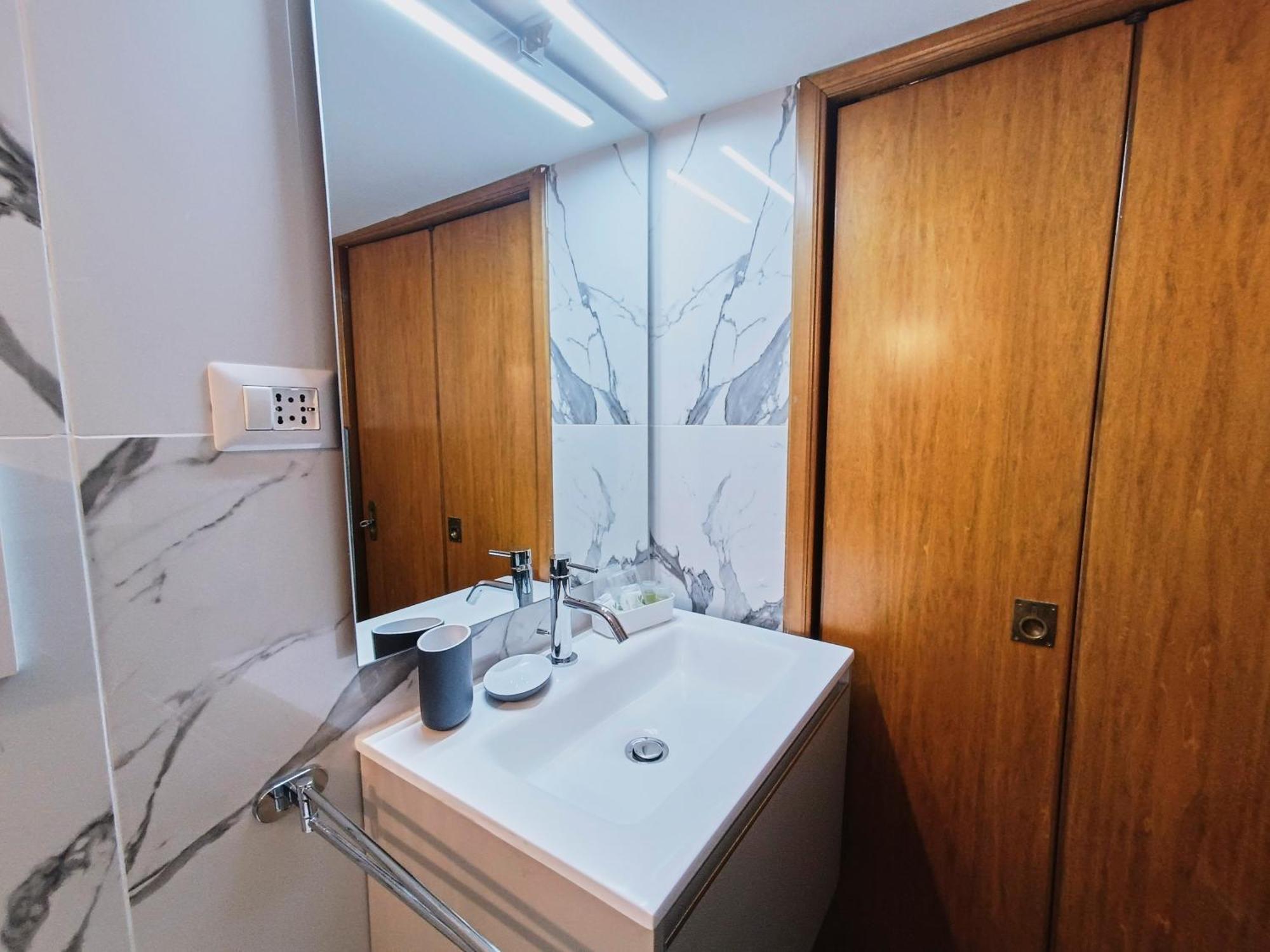 Mini Studio Con Balcone A Piazza Del Popolo Рим Екстер'єр фото